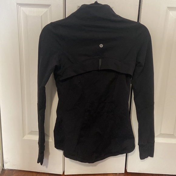 Lululemon define zip up jacket size 4 - Picture 4 of 4